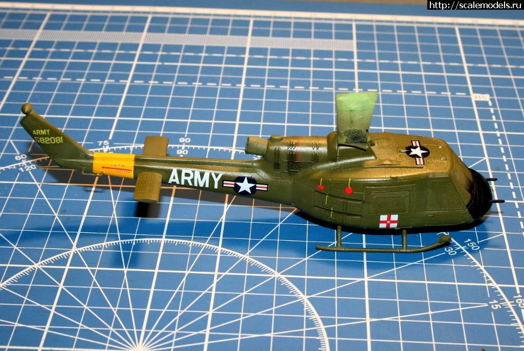 1516306423_047.JPG : #1448537/ UH-1B Huey medevac  Hobby Boss !  