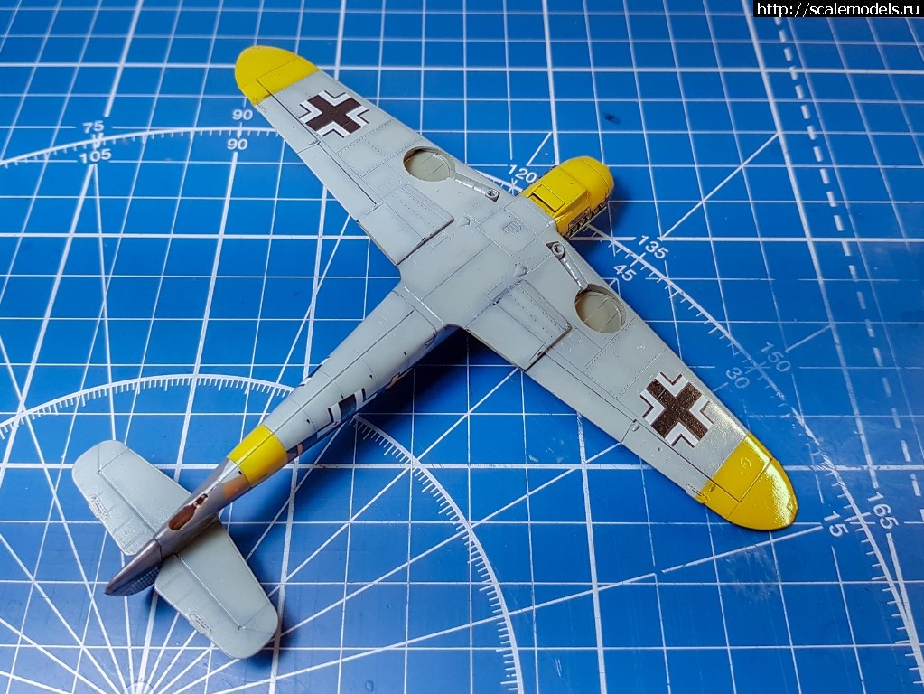 1527891560_LRM_EXPORT_20180415_190817.jpg : FineMolds 1/72 Bf.109F-4 -   