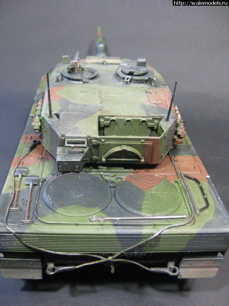 1530442059_IMG_9080.JPG : #1490265/ Leopard 2A4 Hobbyboss 1/35 !  