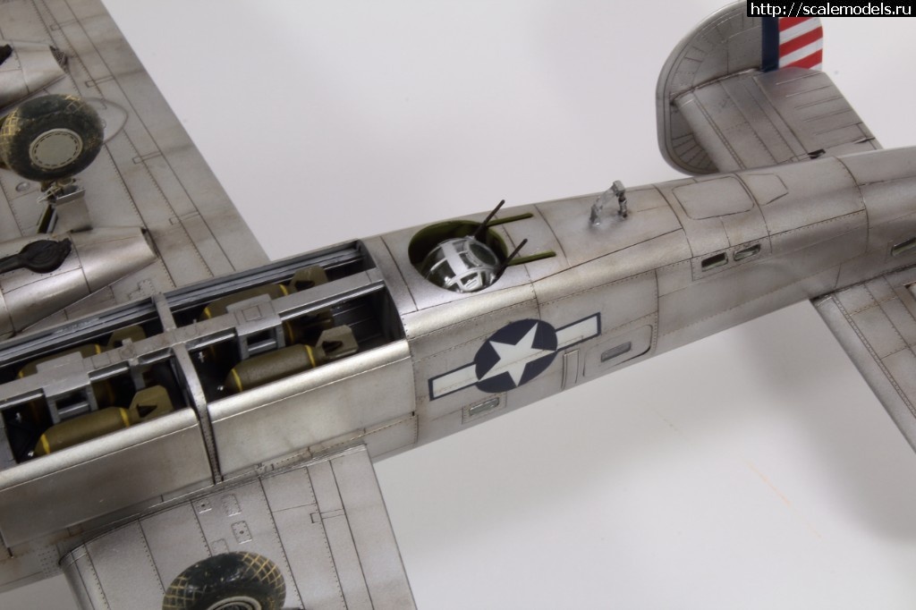 1534997727_IMG_2410.JPG : #1500383/ B-24J Hasegawa 1/72   