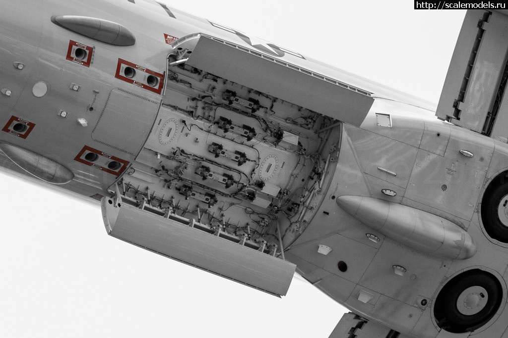 1538023227_boeing-p8-poseidon-wallpaper-15.jpg :    B-737-800 1/144  P-8 POSEIDON  