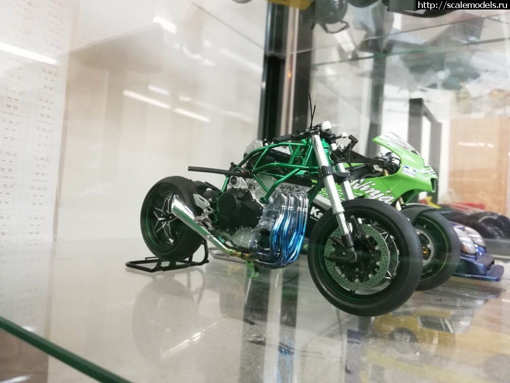 1549486489_MSNZa1nyy1A.jpg : #1534653/ Tamiya Kawasaki H2R 1/12  