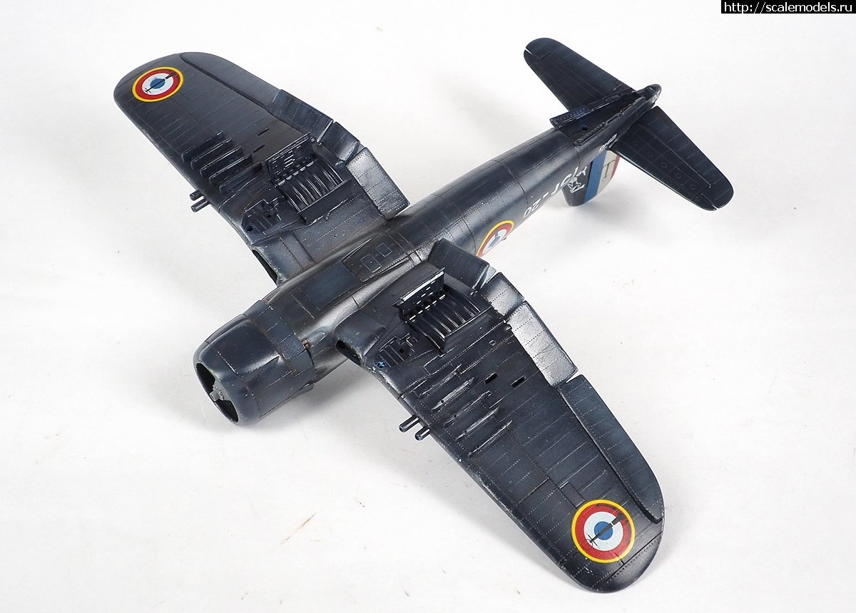 1588711195_P5051551.JPG : #1617138/ ITALERI F4U-7 1/72  