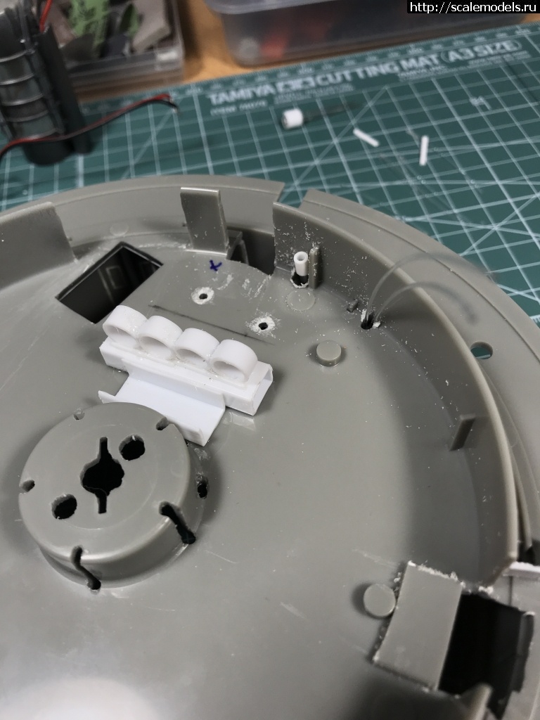 1588890709_40E65329-1965-438A-97DB-8F020725C902.jpeg : #1617553/ Squadron Models 1/72 Haunebu II - German Flying Saucer  