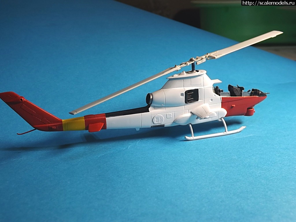1589551719_DSCF6298.JPG : #1618916/ AH-1G " " Mistercraft(1:72)   