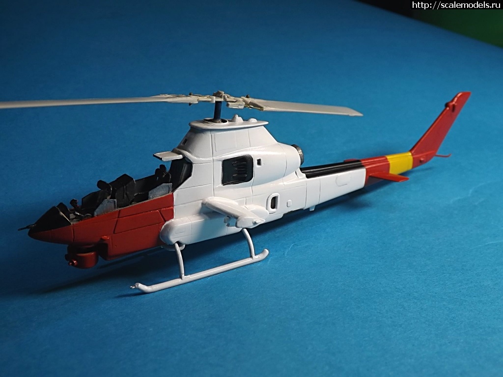 1589551748_DSCF6299.JPG : #1618916/ AH-1G " " Mistercraft(1:72)   