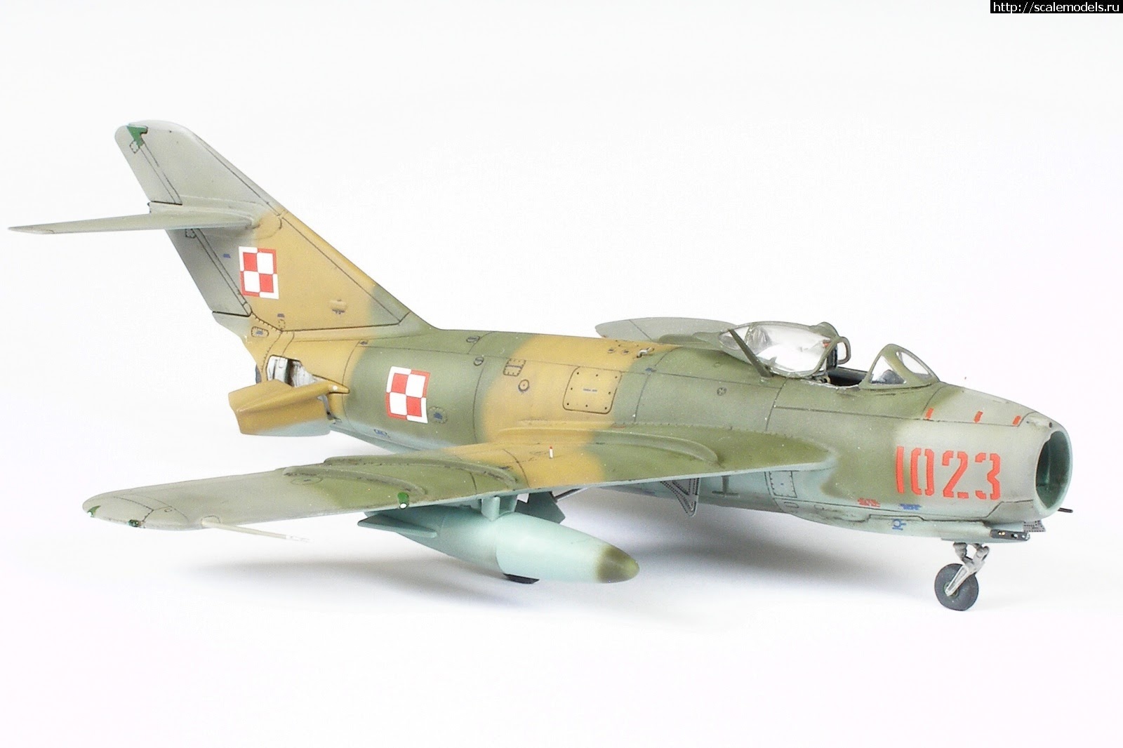 1591860871_673BB4A9-0592-47D7-A138-7B2C3DB75110.jpeg : #1625438/  Airfix 1/72 -17 - 3d-(#13496) -   