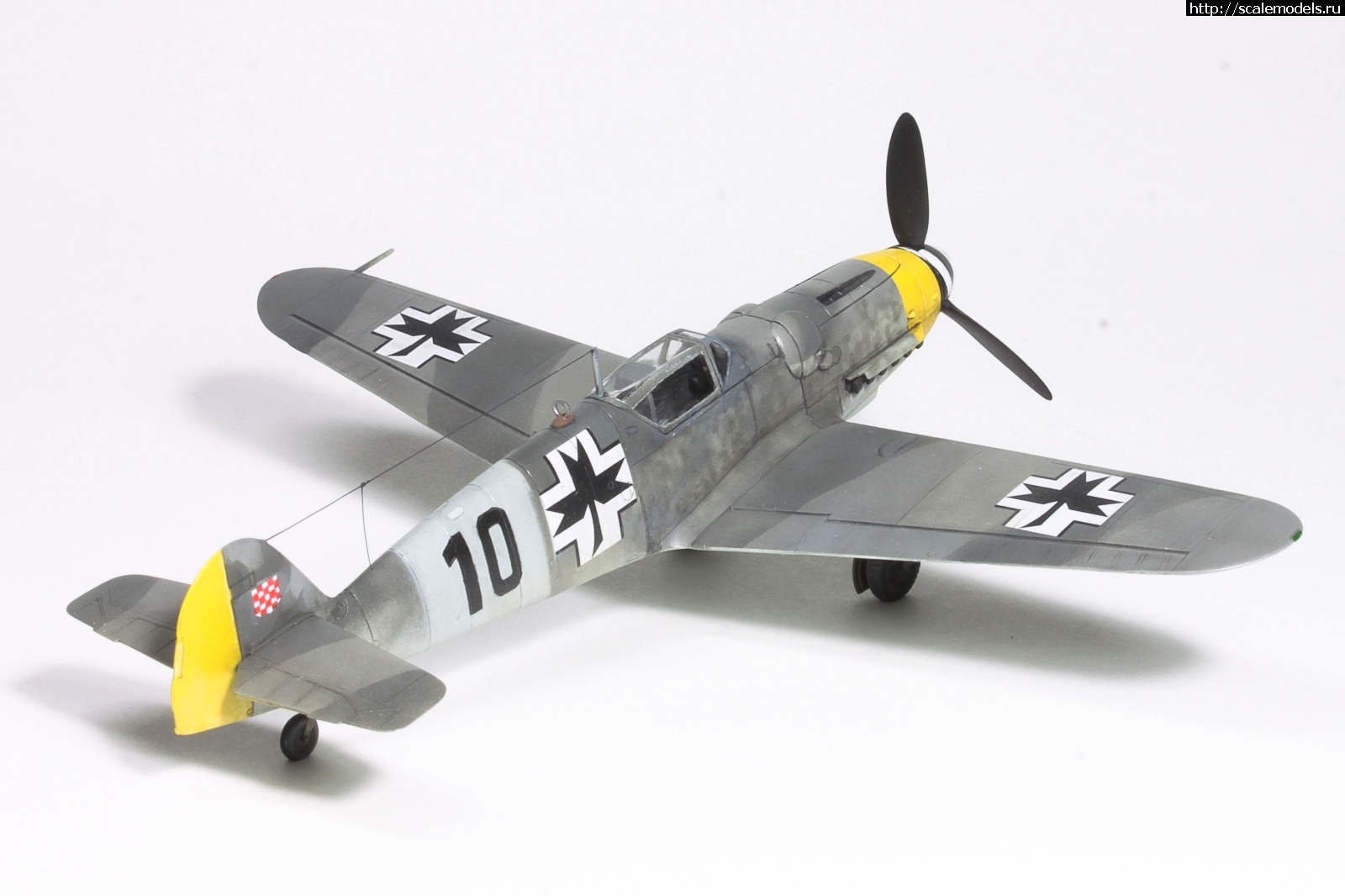 1655890146_IMG_4251.jpg : #1743915/ Messerschmitt Bf 109 G-14   1/72, Academy.   