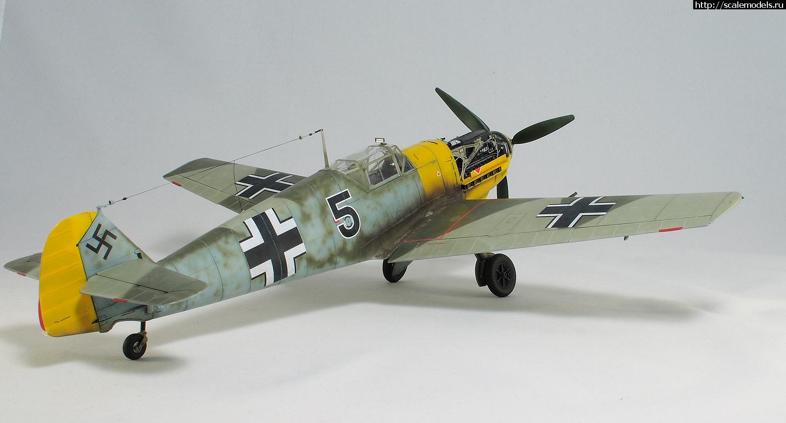 1668531946_IMG_0820.JPG : #1760904/ Cyber hobby 1/32 messerschmitt Bf-109E-3 .  