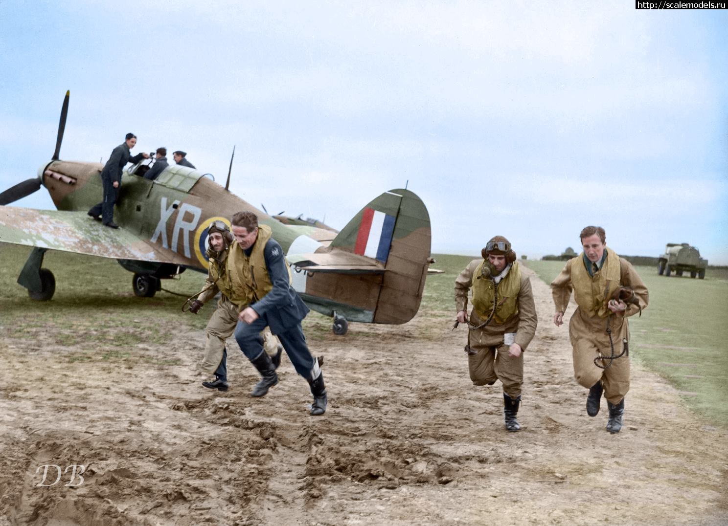 1681190858_D3dagWCW0AAn4n6.jpg : #1782295/  1/72 Hawker Hurricane IIC(#16211) -   