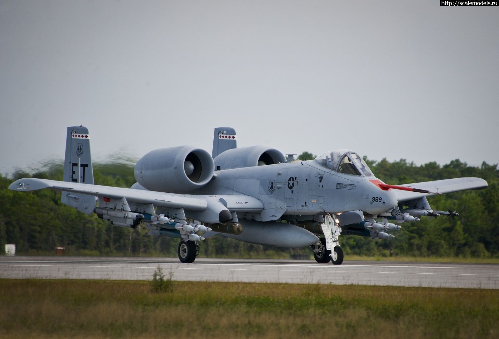 1685562527_ad18f27833e9c25de94162f7e0140844.jpeg : Re: Italeri 1/72 Fairchild Republic A-10 Thunderbolt II/ Italeri 1/72 Fairchild Republic A-10...(#16300) -   