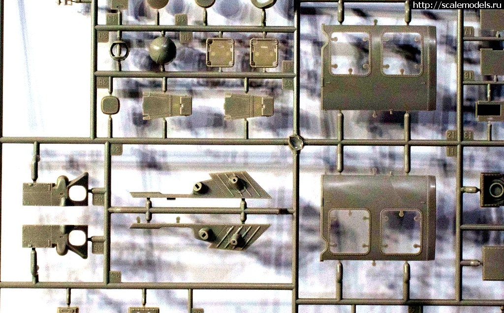 1686491263_kh_50006_parts5.jpg : 1:35 MH-60S Kitty Hawk  