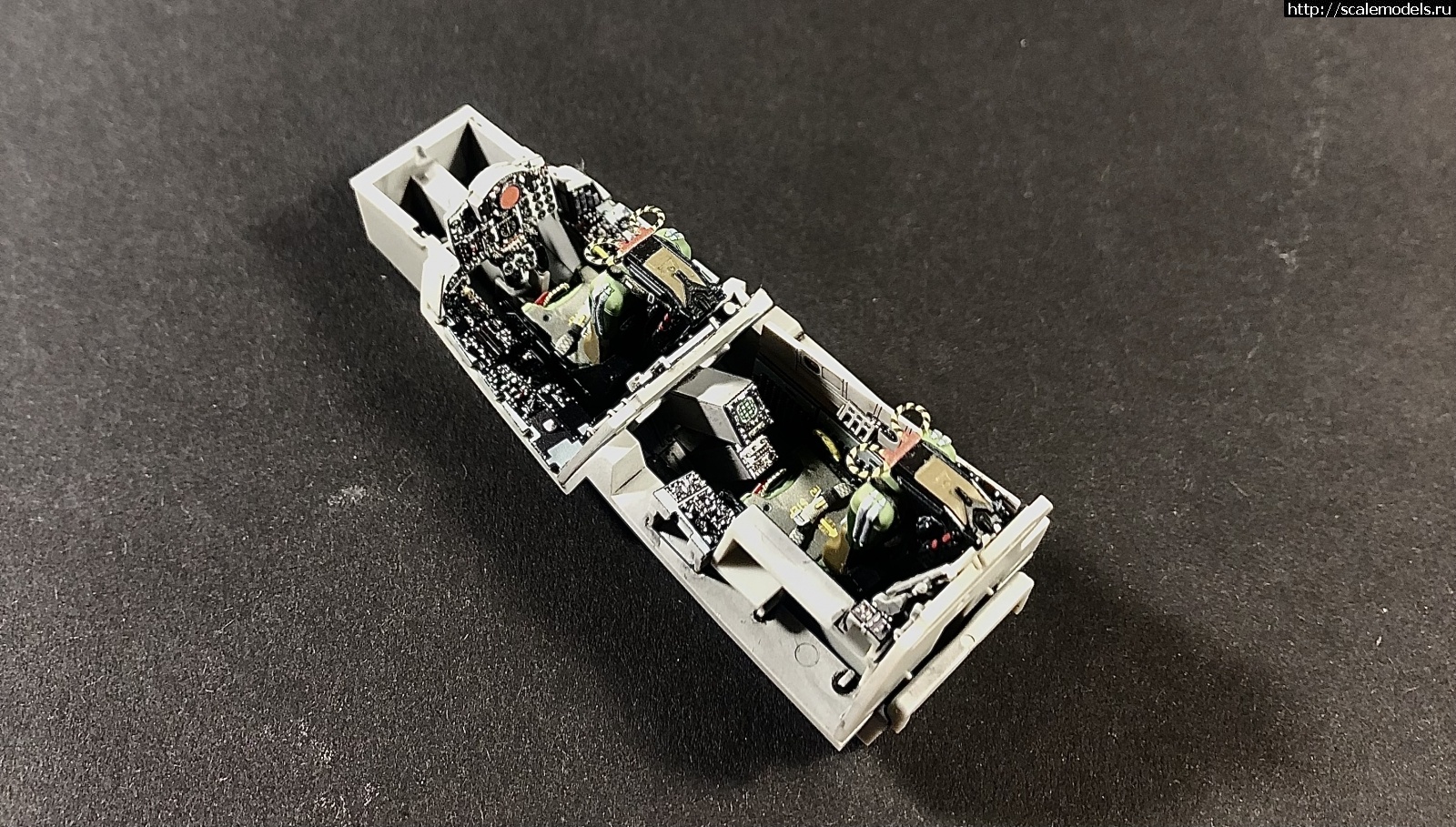 1708940928_A5857526-B7D1-45D6-8D48-4173BDC8E46F.jpeg : #1821164/ McDonnell Douglas F-4B Phantom II TAMIYA 1:48   