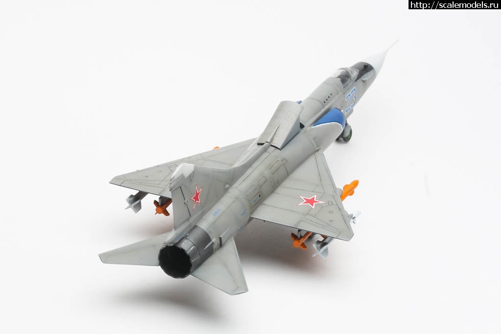 1715440125_235B7108.jpg : #1832080/ -23 Art model 1/72 !  