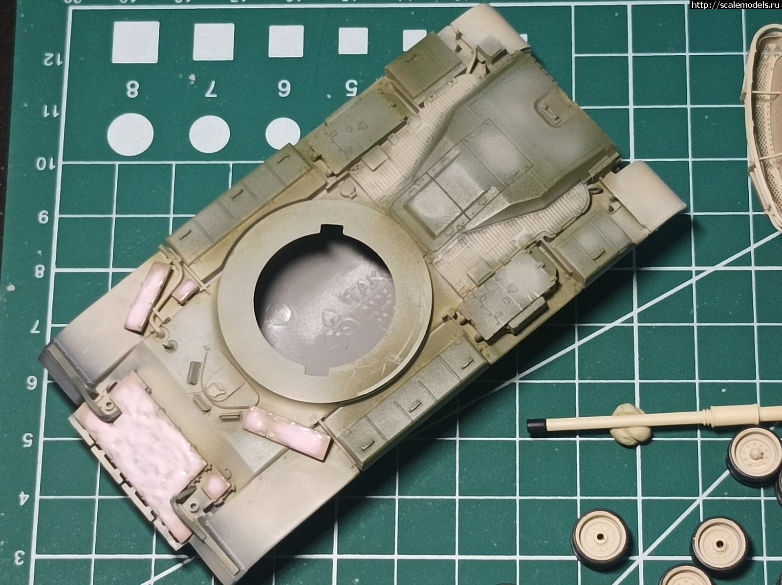 1716503384_IMG_20240522_203643.jpg : #1833778/ M60A1 w/ERA by  Takom 1/72  
