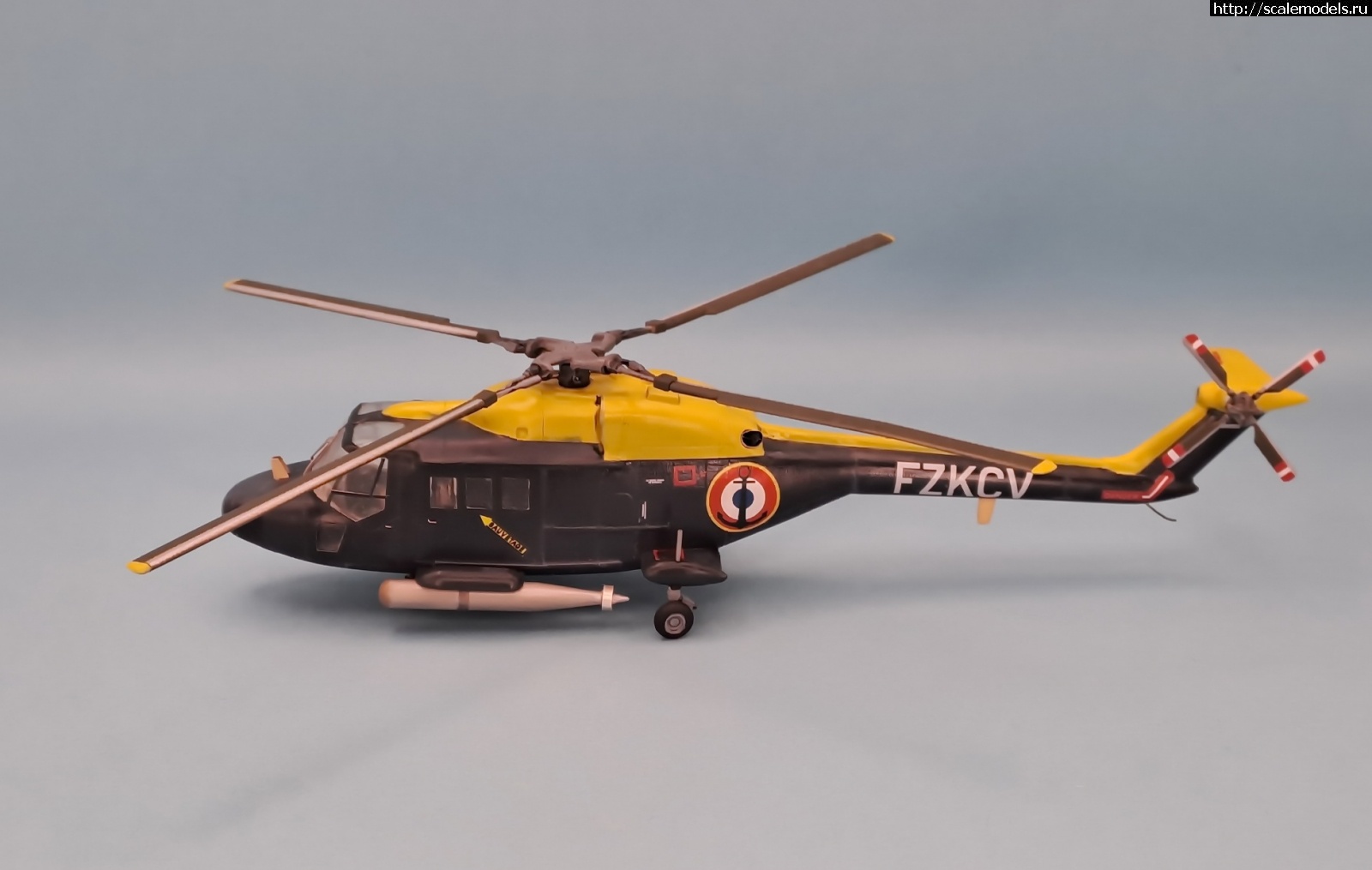 1725815718_20240908_190457.jpg : #1846332/ NOVO/ Westland-Aerospatiale WG.13 Lynx 1/72  !  
