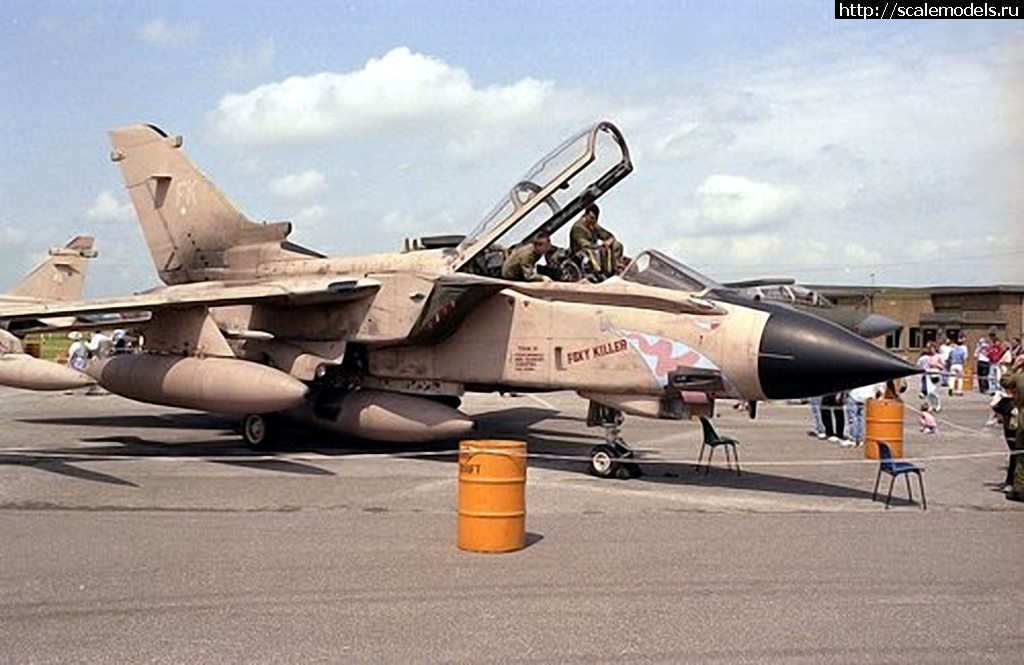 1728316382_Tornado_-ZA465-Tornado-GR1--Foxy-Killer--RAF-Fairford.jpg : #1850099/ Tornado GR.1 Eduard/Revell 1/72 ������� ����