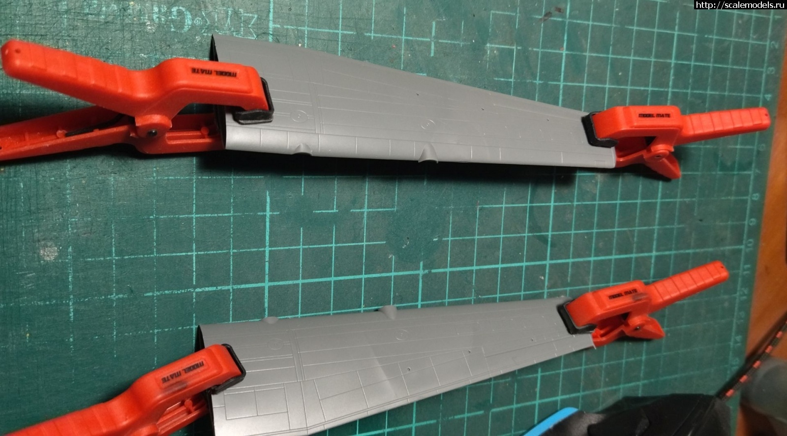 1743982679_IMG_20250407_022126.jpg : #1874559/ C-130H Hercules G.W.H 1/144  