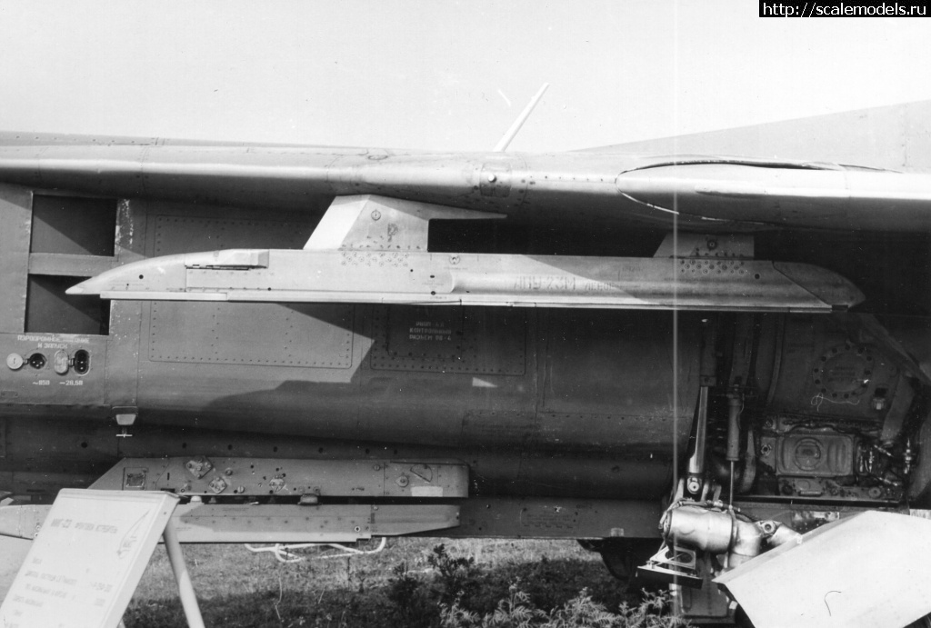 1744218944_MIG-23M-11-Khodynka-_07.jpg :   