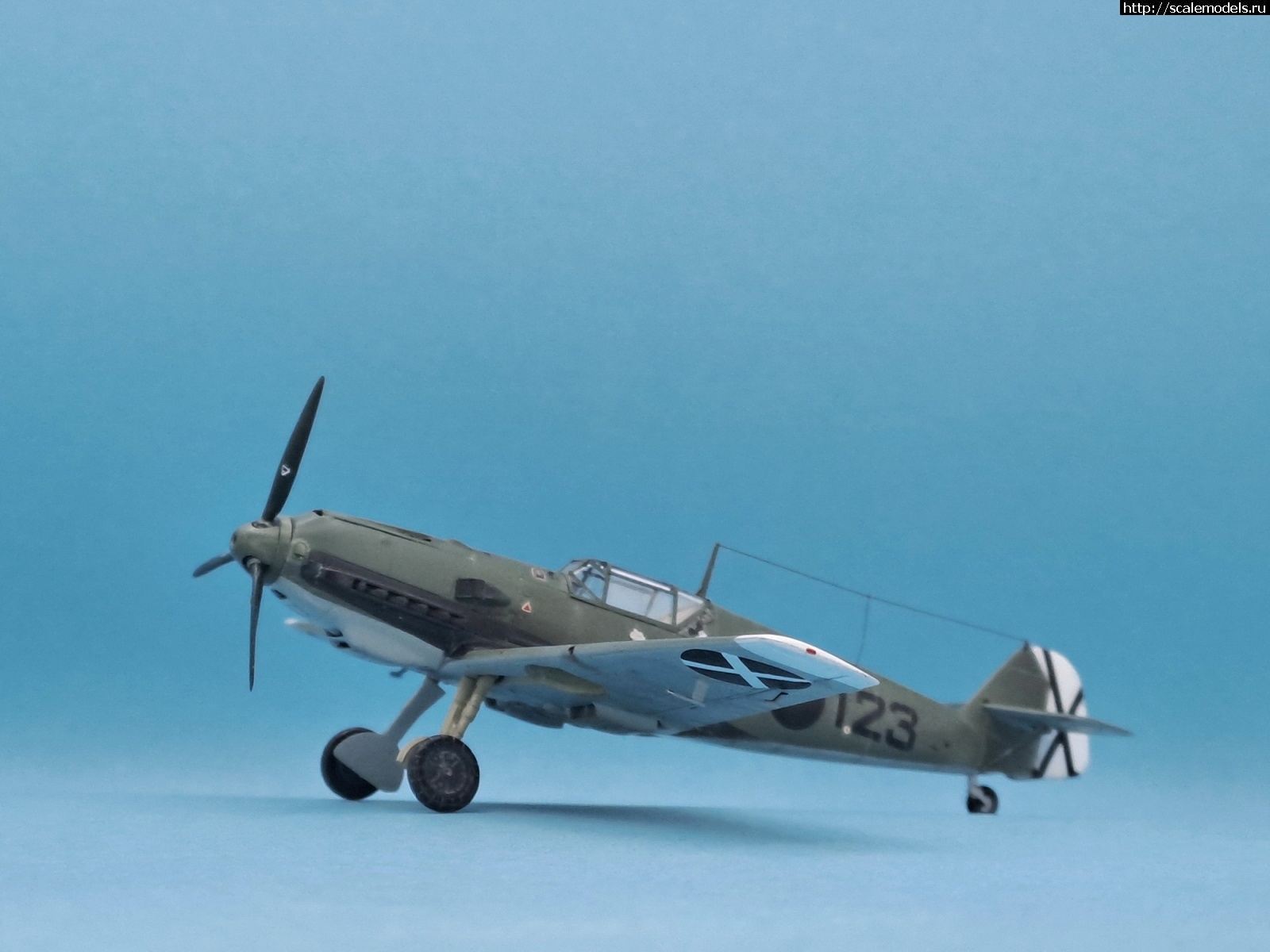 1745160389_20250420_181737.jpg : #1876413/ Bf-109e �3 Az models 1/72 ������� ����