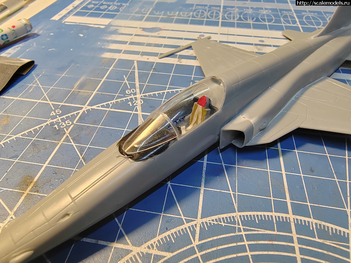 1746289661_IMG_20250503_185239.jpg : #1878064/ F-5E Tiger II Fighter HobbyBoss 1/72  