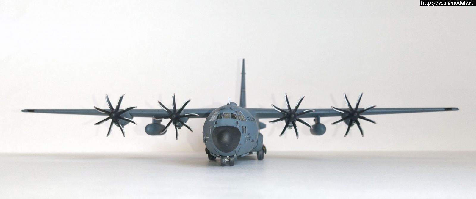 1746531455_7-130.jpg : #1878285/ C-130H Hercules G.W.H 1/144  