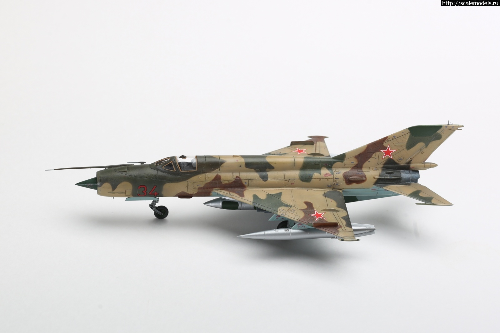 1747427305_001.jpg :  Group Build:  -9 -21   72  