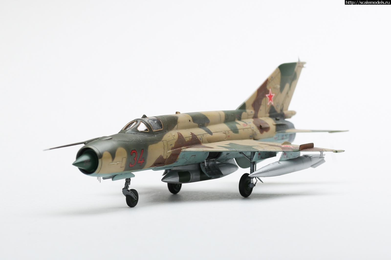 1747427311_003.jpg :  Group Build:  -9 -21   72  