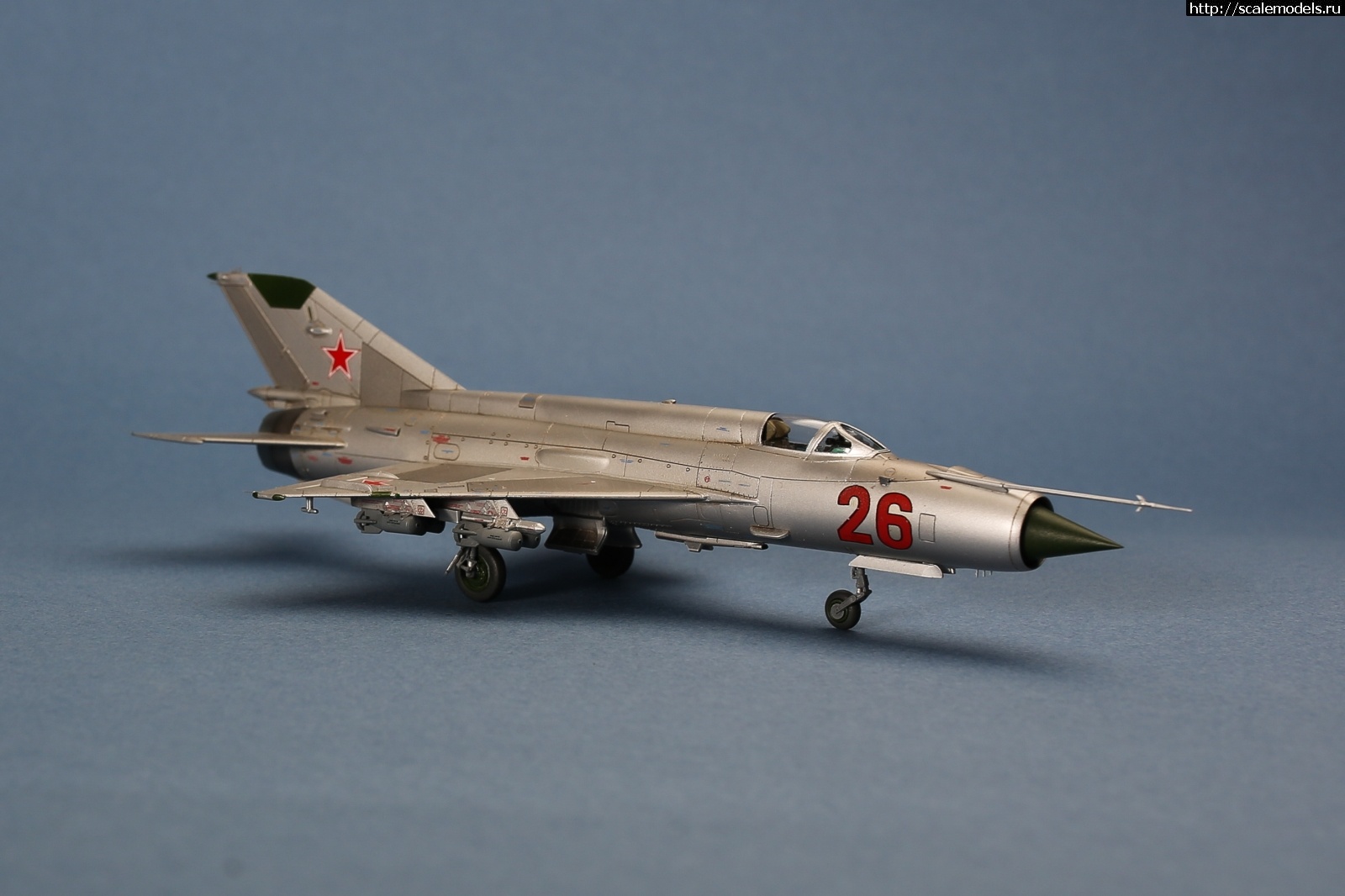 1747427470_235B5938.jpg :  Group Build:  -9 -21   72  