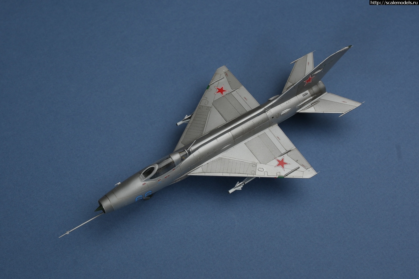 1747427813_235B5966.jpg :  Group Build:  -9 -21   72  