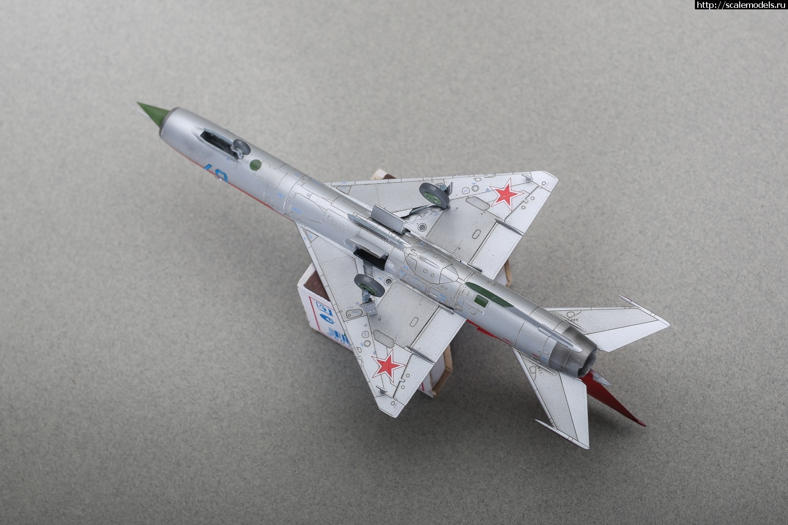 1747427985_235B9904.jpg :  Group Build:  -9 -21   72  