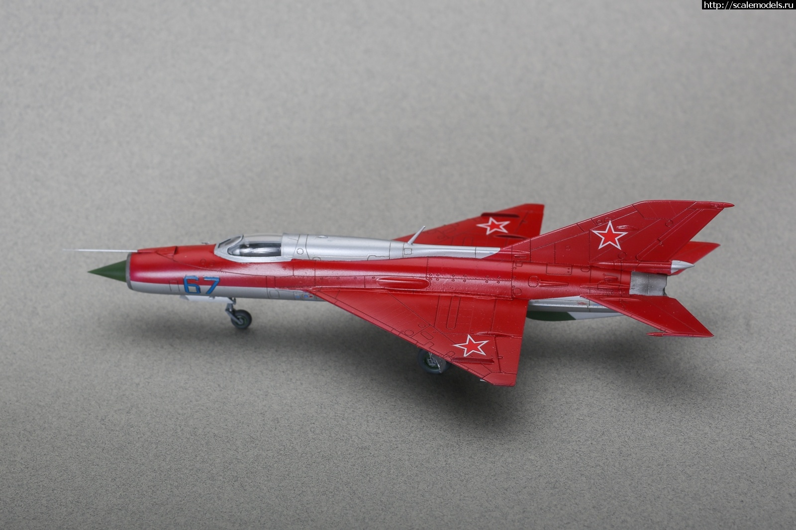 1747427990_235B9916.jpg :  Group Build:  -9 -21   72  