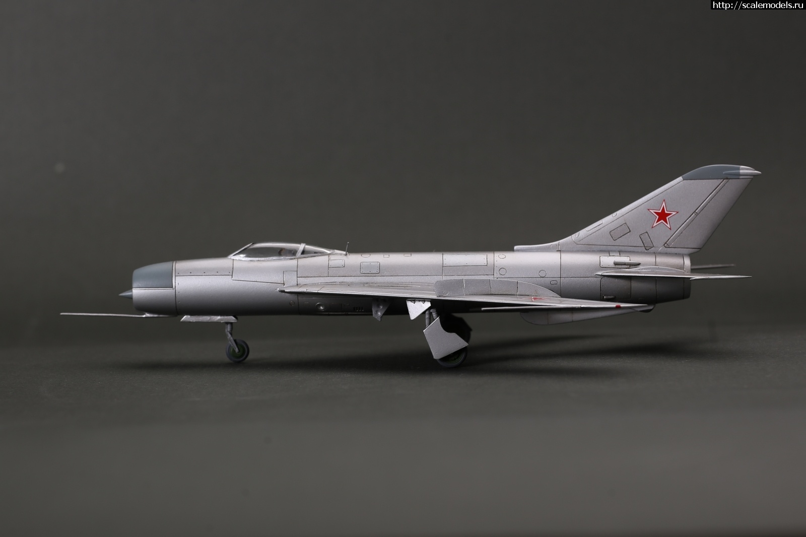 1747429110_235B3515.jpg :  Group Build:  -9 1-    72  