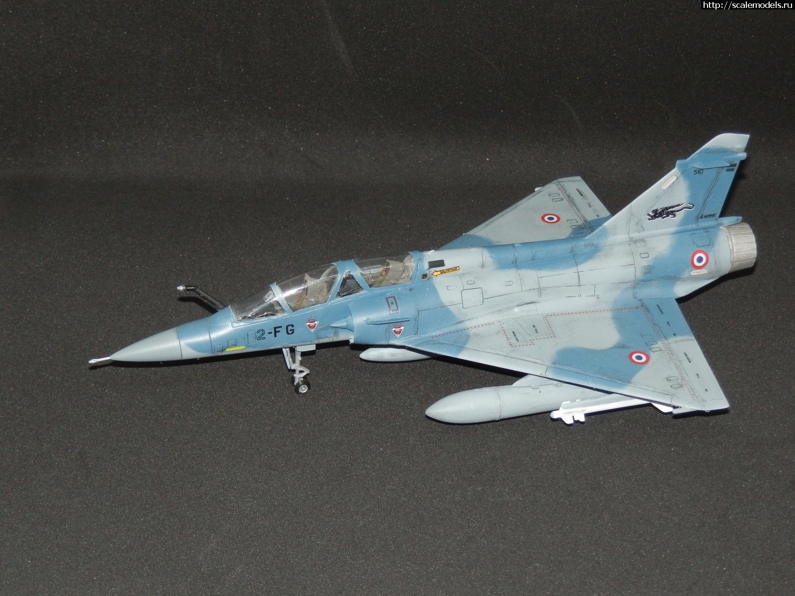 1749499005_Mirage-2000B-Heller-019.jpg : Mirage-2000B Heller (1/72)  !  