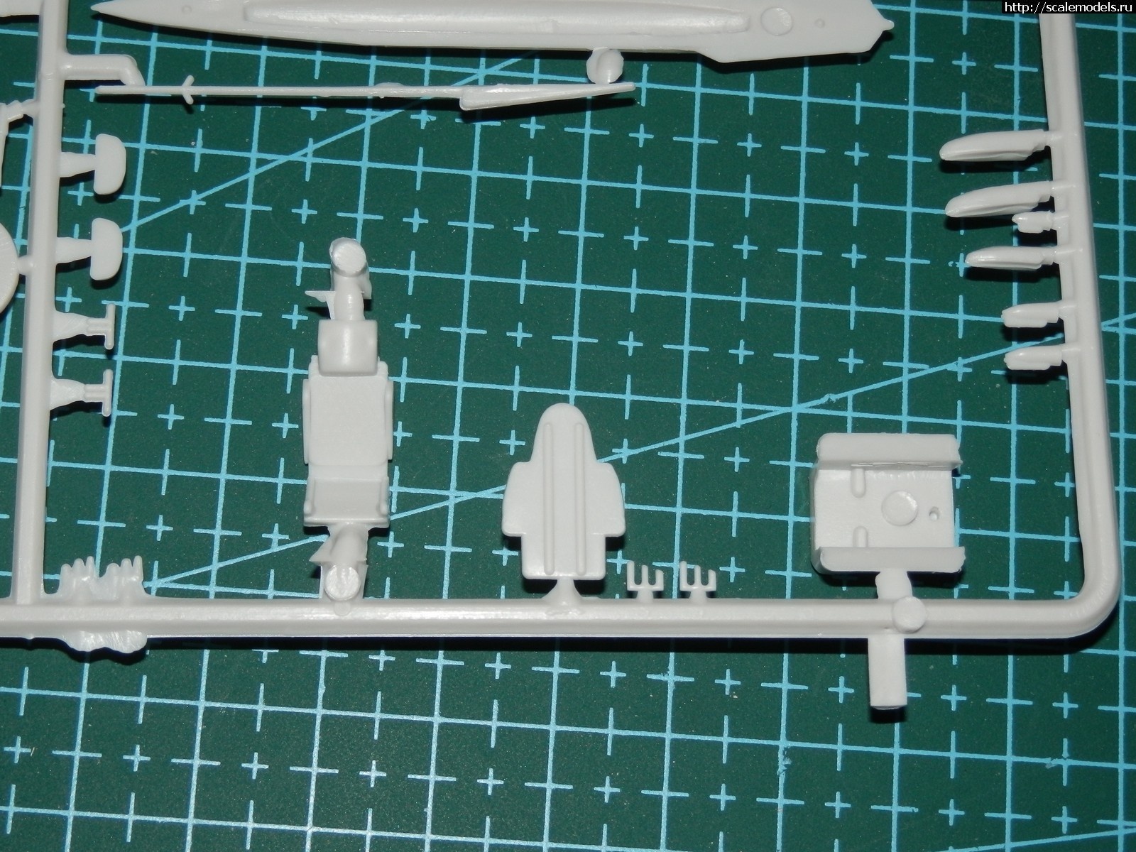 1749660207_mig-21mf-Smer-019.jpg : #1882404/  -21 (1/72) SMER  