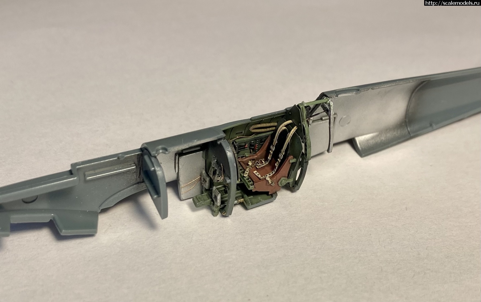 1749666674_9B808878-DBAC-40C5-AD98-02849E53B76B.jpeg : #1882409/ Eduard 1/72 Spitfire Mk.IXe  