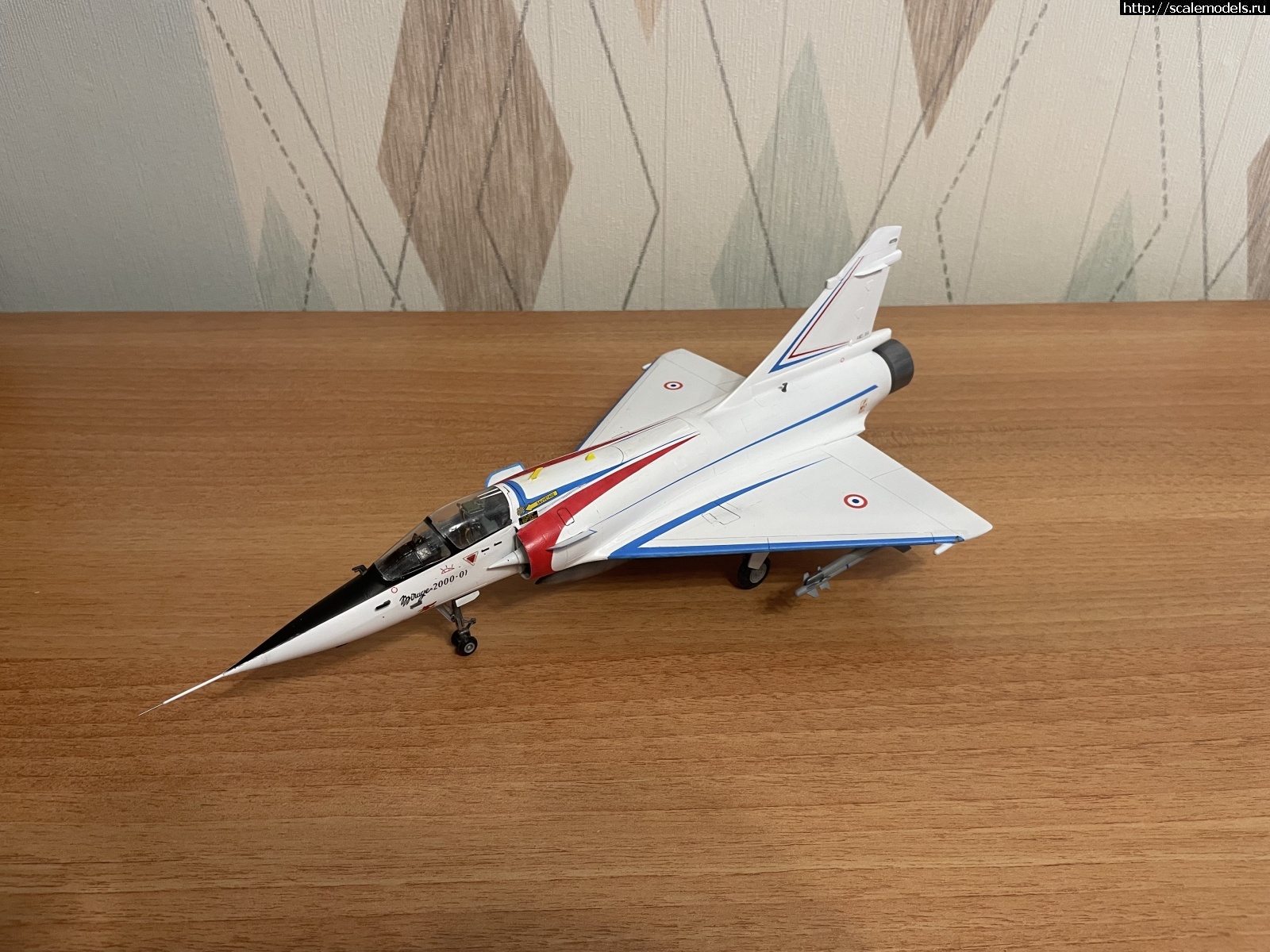 1749949714_IMG_0761.jpeg : #1882611/ Mirage 2000-01 - 1/48 Monogram  !  