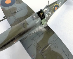 Eduard 1/72 Spitfire HF Mk.VIII Weekend edition: 1757866570_9.jpg