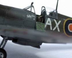 Eduard 1/72 Spitfire HF Mk.VIII Weekend edition: 1757866639_15.jpg