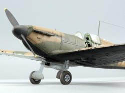 Eduard 1/48 Spitfire Mk 1   ,   : 1757998651_10.JPG