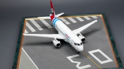  1/144 SSJ  100 : 1759091122_001.JPG