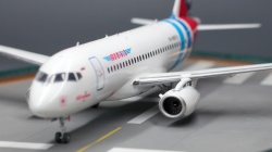  1/144 SSJ  100 : 1759091226_Model034.JPG