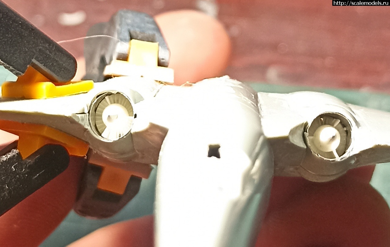 1760255245_IMG_20251012_144608.jpg : #1891908/   .:-)   F2H-4    1:72  