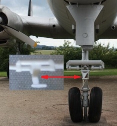  Revell 1/144 L 1049G Super Constellation: 1760876495_113-perednjaja-opora-sravnenie_0055.jpg