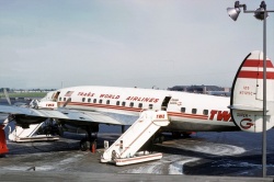  Revell 1/144 L 1049G Super Constellation: 1760876523_194-N7125C.jpg