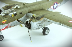 Academy 1/48 B-25G Mitchell: 1761128296_10.jpg