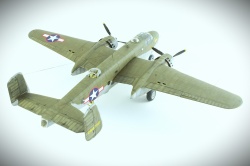 Academy 1/48 B-25G Mitchell: 1761128331_43.jpg