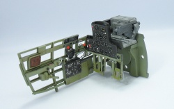 G.W.H 1/32 Flying Tigers Curtiss Hawk 81-A2: 1761918227_04.jpg