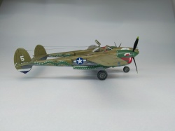 Academy 1/72 P-38J Lighting, �/� 5, Maj. Maxwell H. Glenn: 1767172116_IMG_20251231_002018.jpg