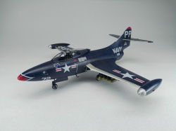 HobbyBoss 1/72 Grumman F9F-2P Panther, �/� 72: 1767634291_IMG_20260105_034547.jpg